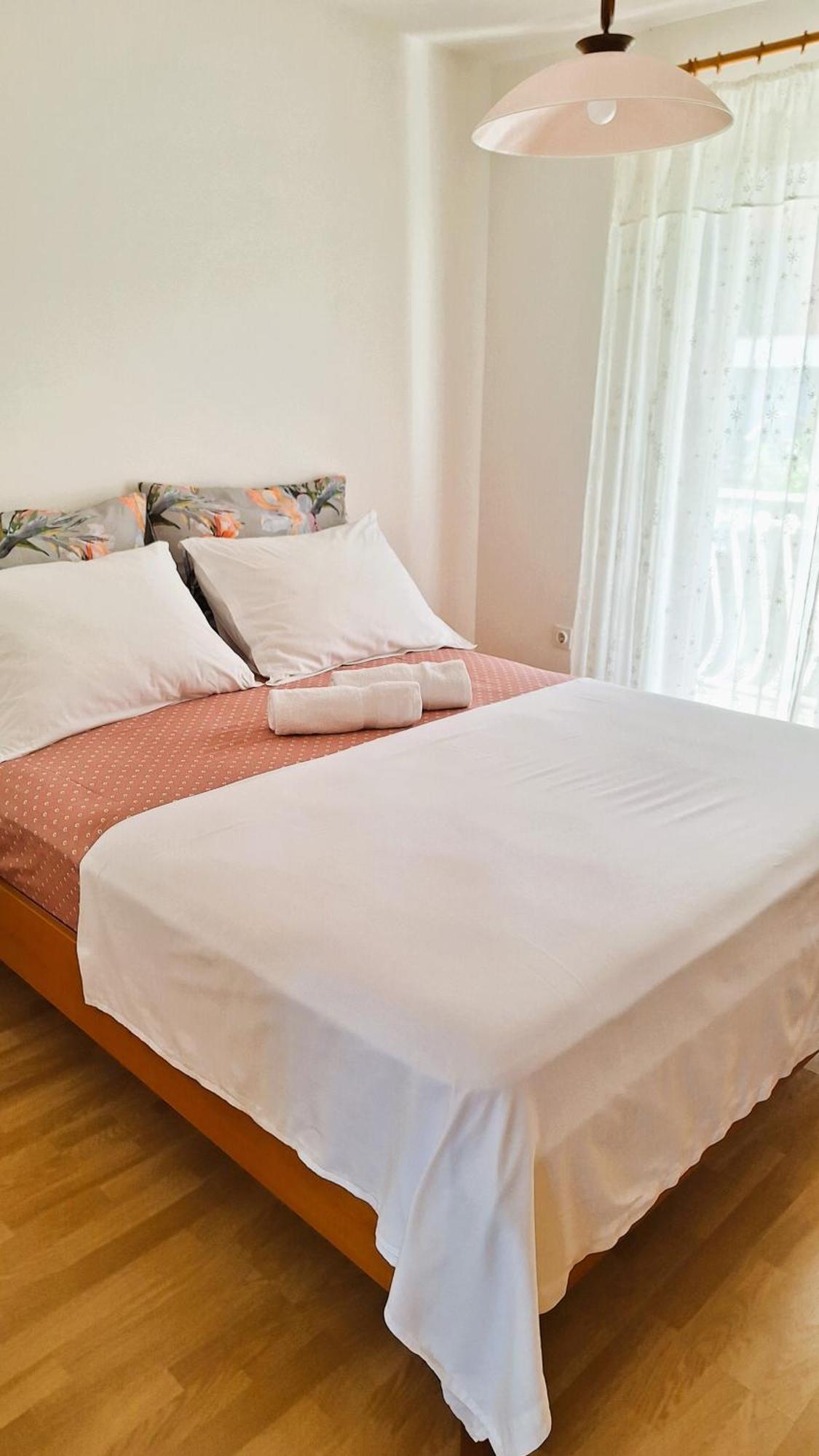 Apartmani I & J Seric Seget Vranjica Exterior photo